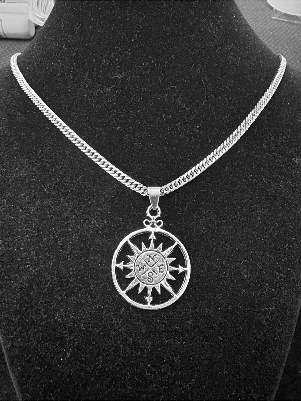 Men’s Compass Pendant Necklace